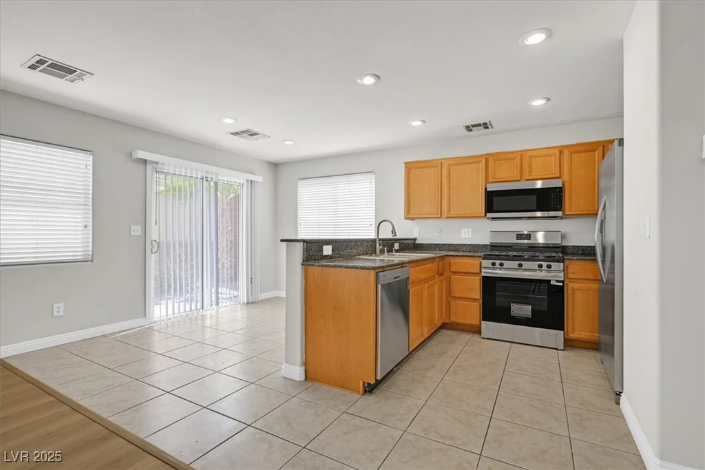1109 Claire Rose, Las Vegas, NV 89183
