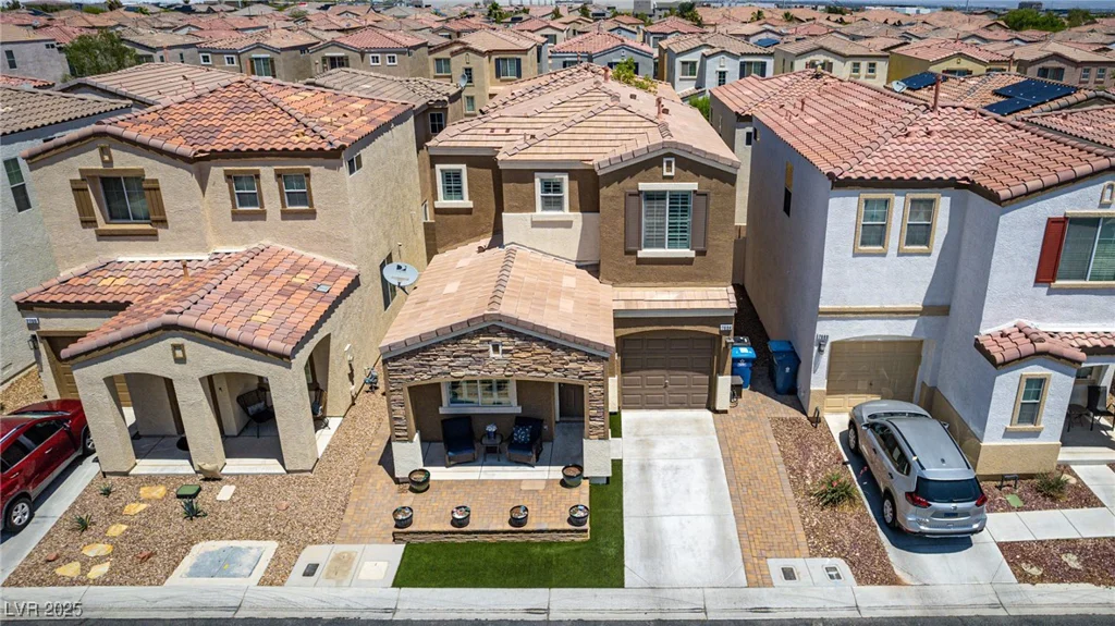 7694 Hampton Park, Las Vegas, NV 89113