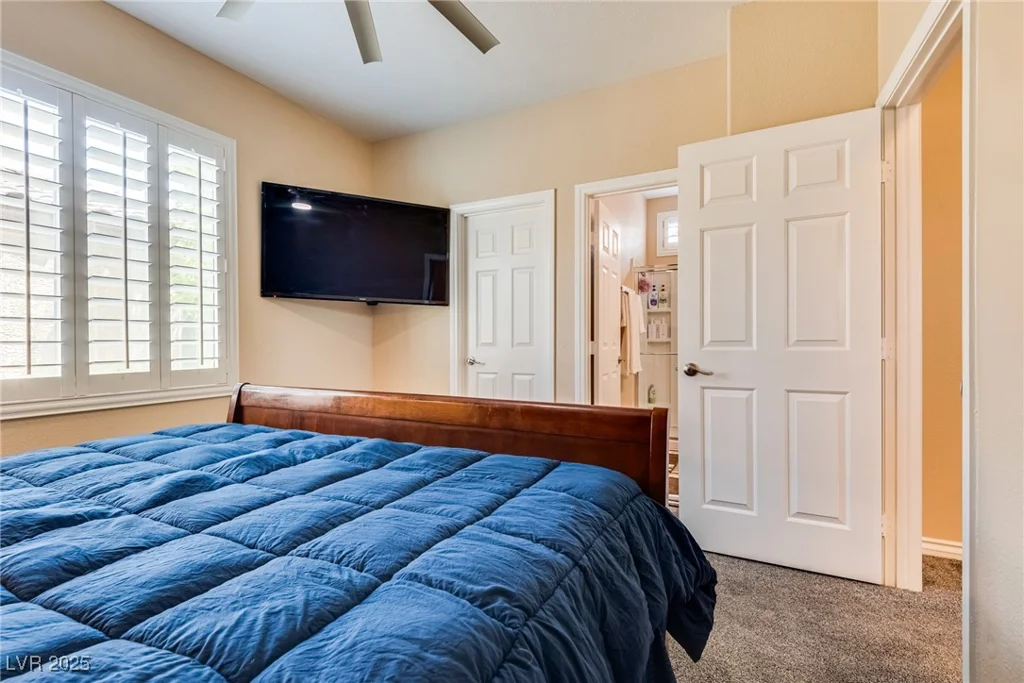 7694 Hampton Park, Las Vegas, NV 89113
