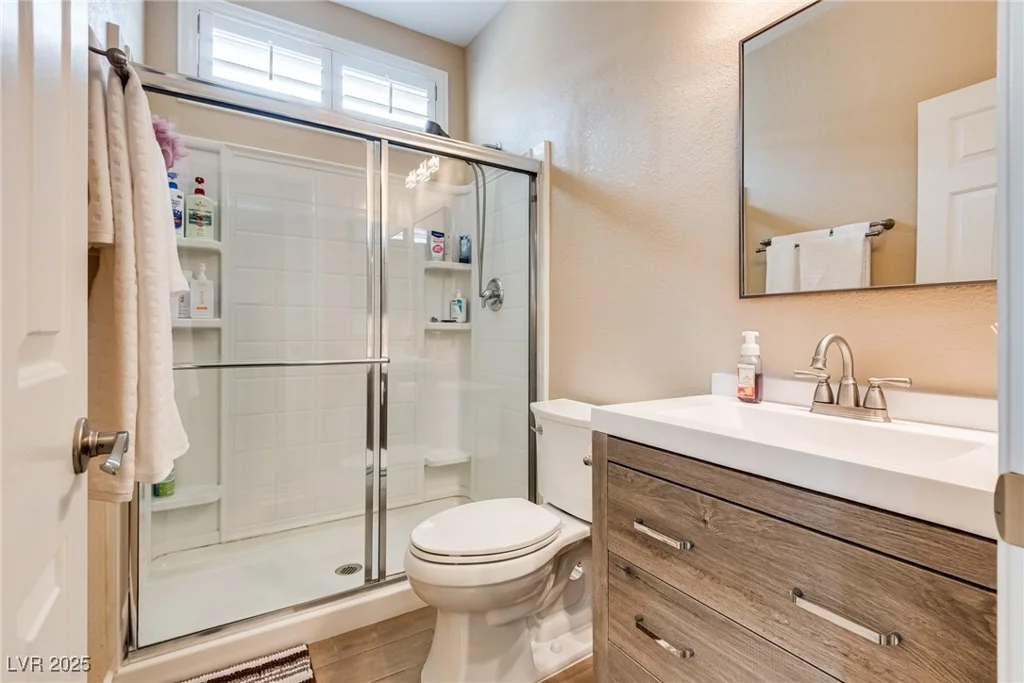 7694 Hampton Park, Las Vegas, NV 89113