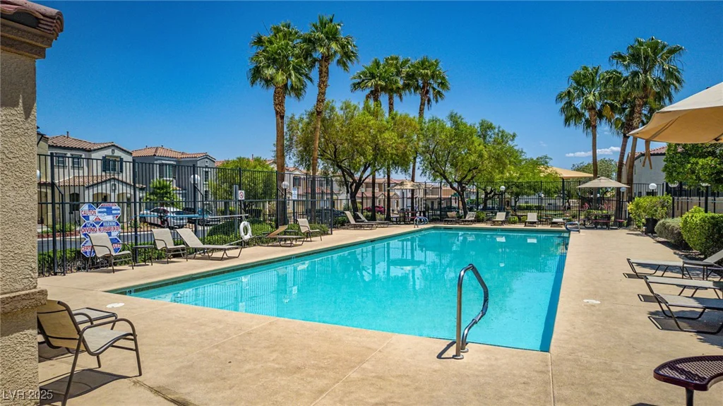 7694 Hampton Park, Las Vegas, NV 89113