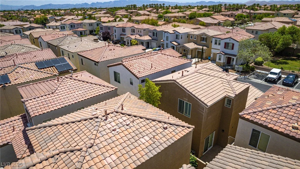 7694 Hampton Park, Las Vegas, NV 89113