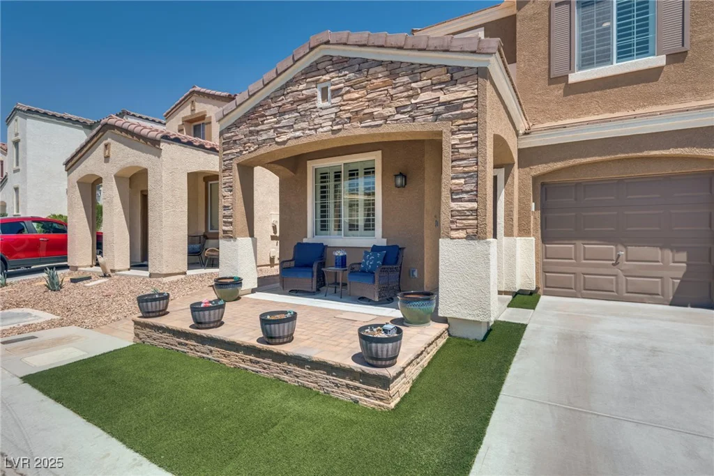 7694 Hampton Park, Las Vegas, NV 89113