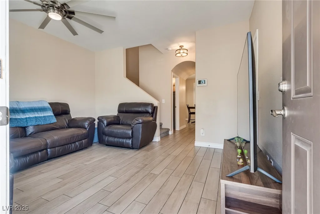 7694 Hampton Park, Las Vegas, NV 89113