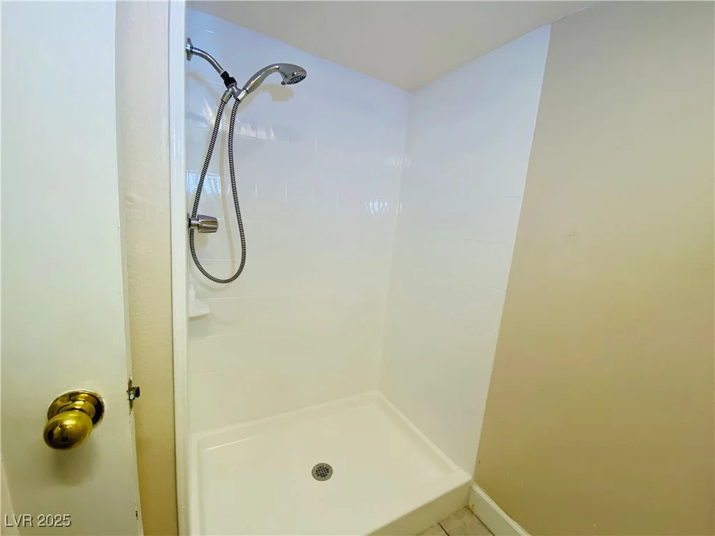 3766 Colonial, Las Vegas, NV 89121