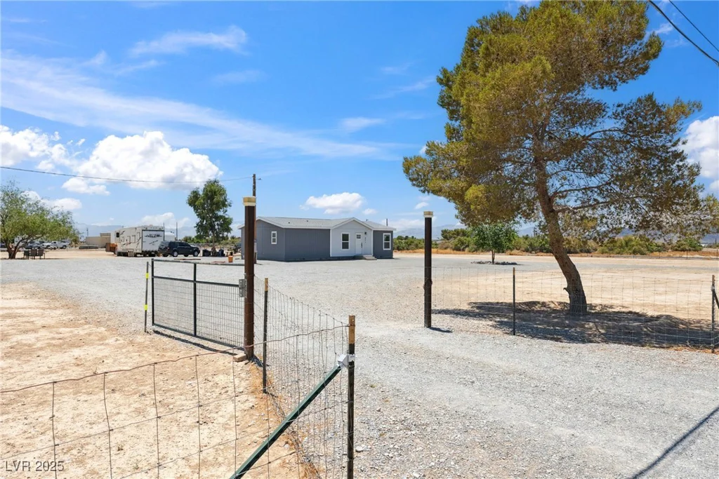 471 Bunarch, Pahrump, NV 89060
