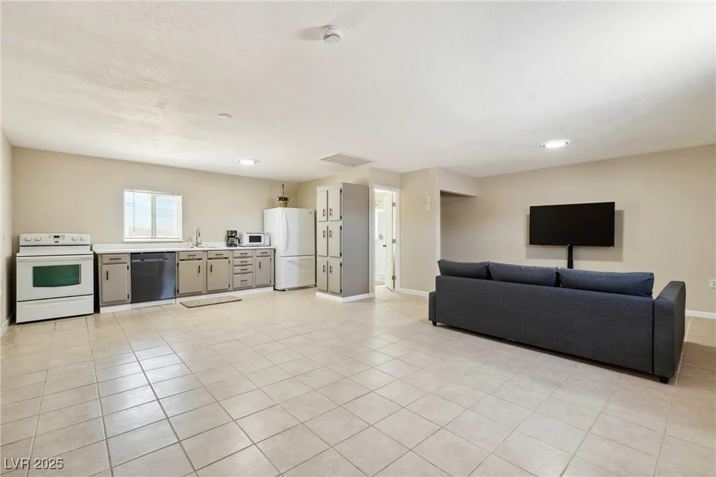 471 Bunarch, Pahrump, NV 89060