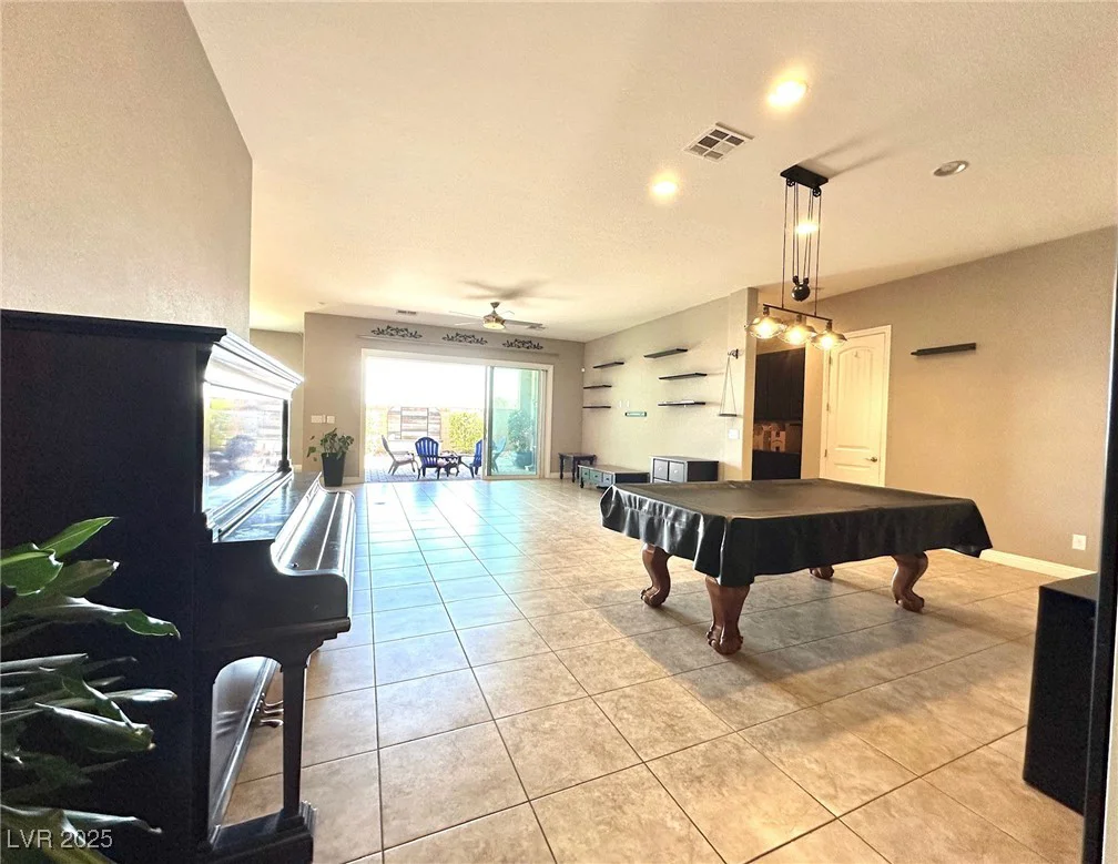 10719 Hammett Park, Las Vegas, NV 89166