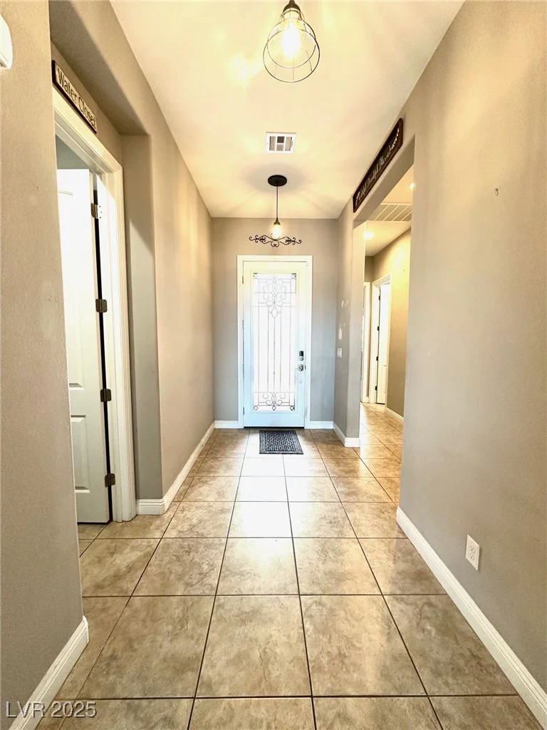 10719 Hammett Park, Las Vegas, NV 89166