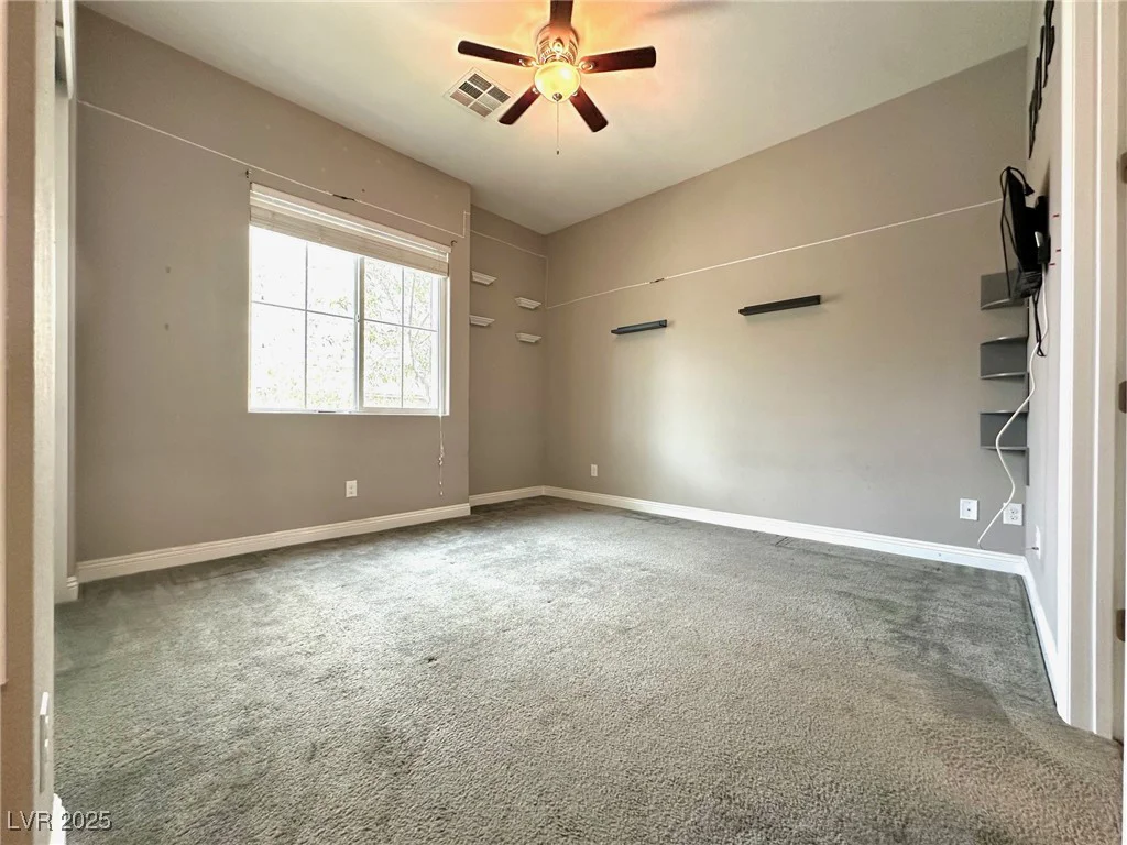 10719 Hammett Park, Las Vegas, NV 89166