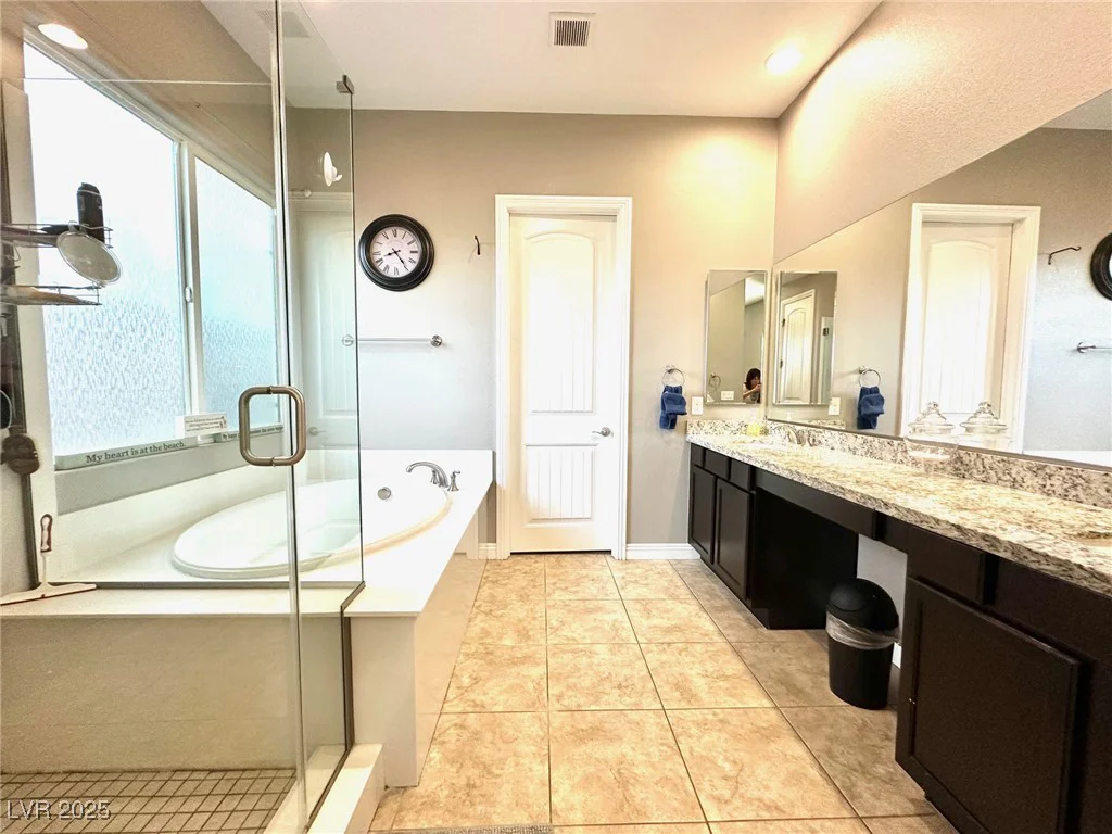 10719 Hammett Park, Las Vegas, NV 89166