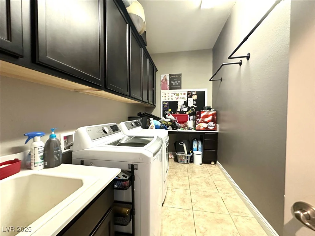 10719 Hammett Park, Las Vegas, NV 89166