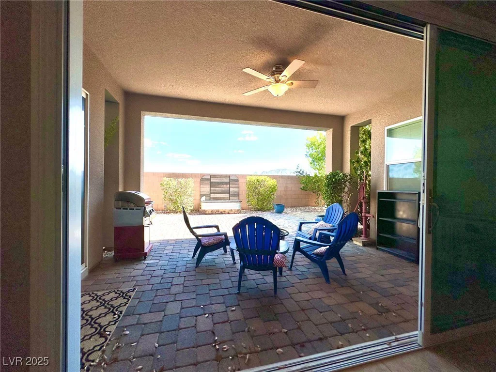 10719 Hammett Park, Las Vegas, NV 89166