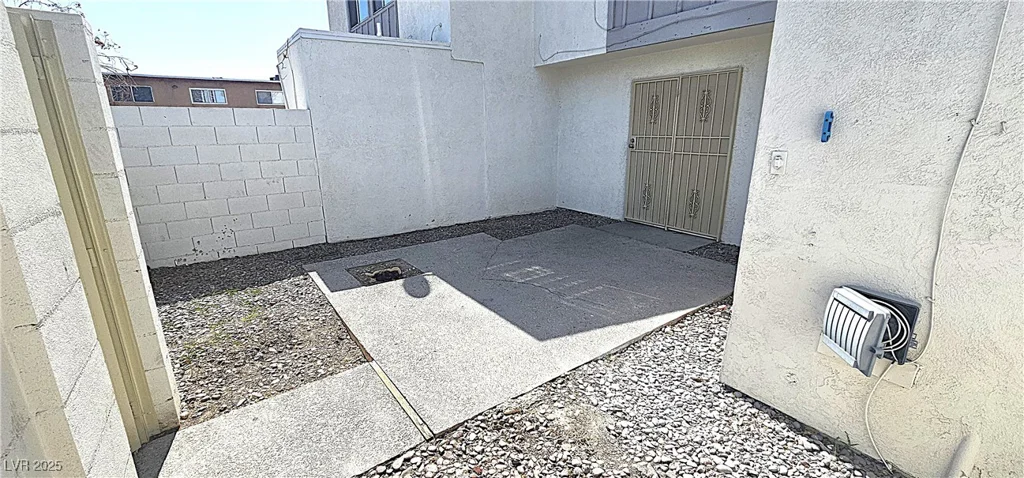 708 Fernwood, Las Vegas, NV 89169