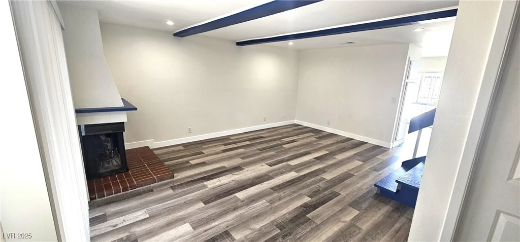 708 Fernwood, Las Vegas, NV 89169