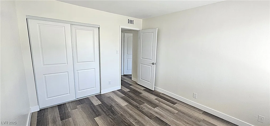 708 Fernwood, Las Vegas, NV 89169