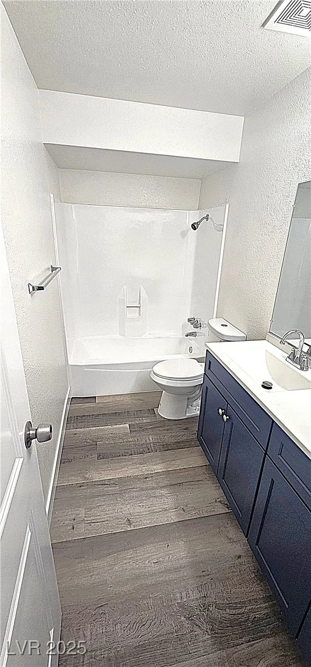 708 Fernwood, Las Vegas, NV 89169