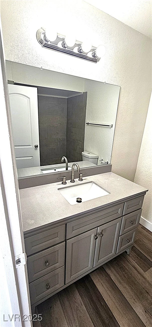 708 Fernwood, Las Vegas, NV 89169