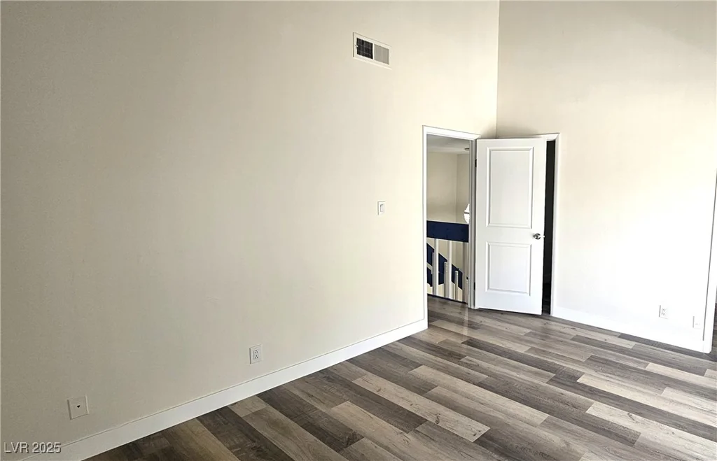 708 Fernwood, Las Vegas, NV 89169