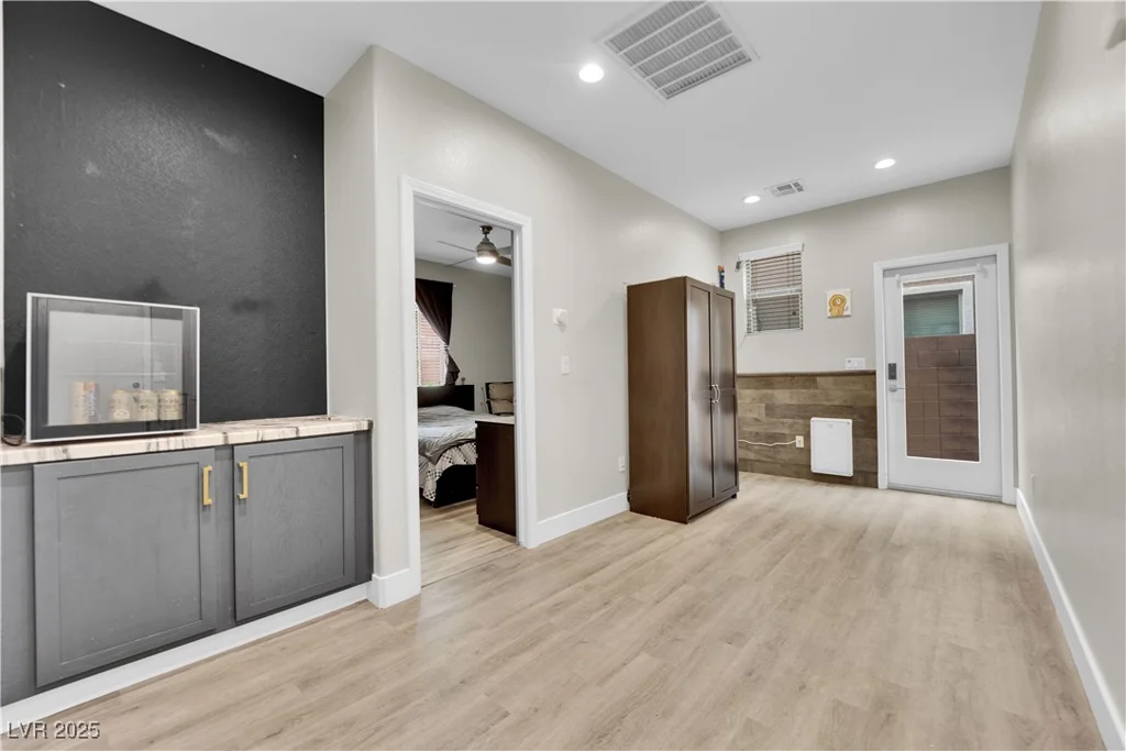 765 Crimson Peak, Henderson, NV 89011