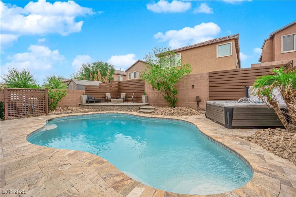 765 Crimson Peak, Henderson, NV 89011