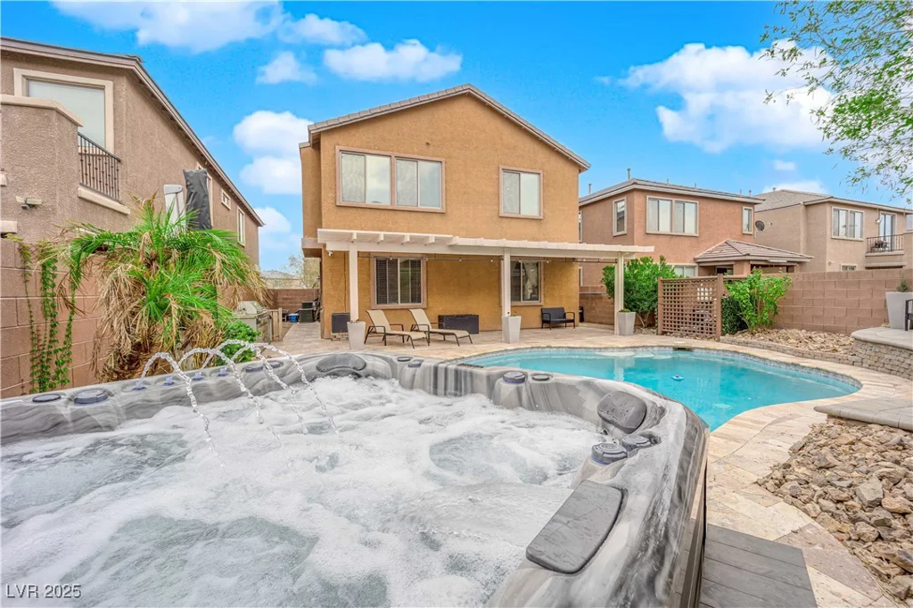 765 Crimson Peak, Henderson, NV 89011