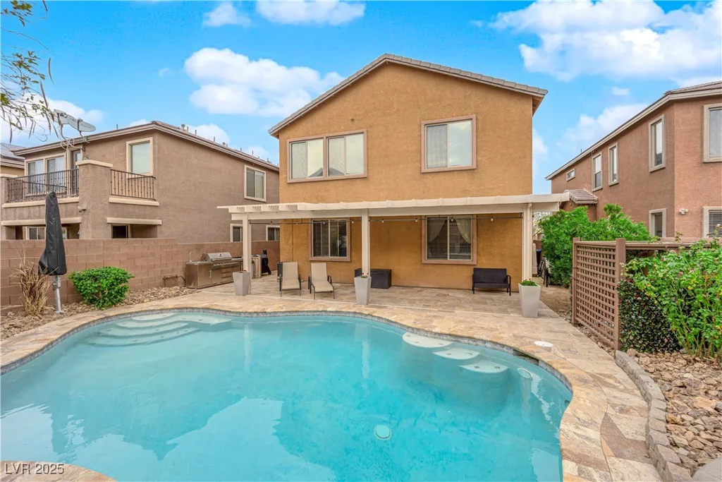 765 Crimson Peak, Henderson, NV 89011