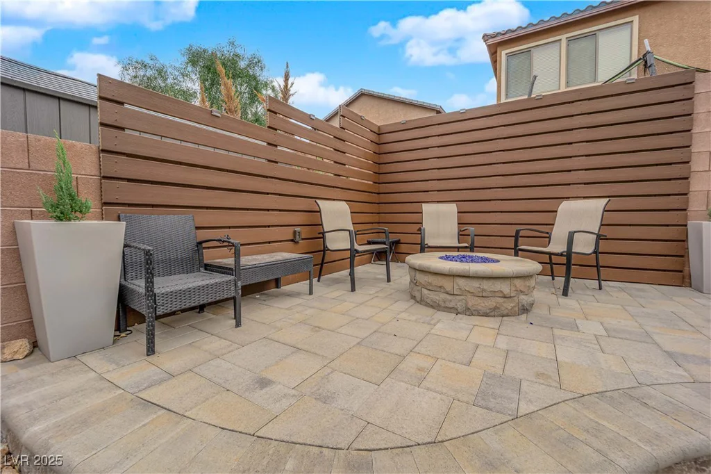 765 Crimson Peak, Henderson, NV 89011