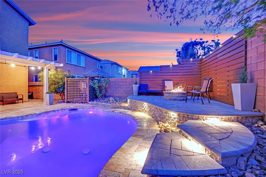 765 Crimson Peak, Henderson, NV 89011