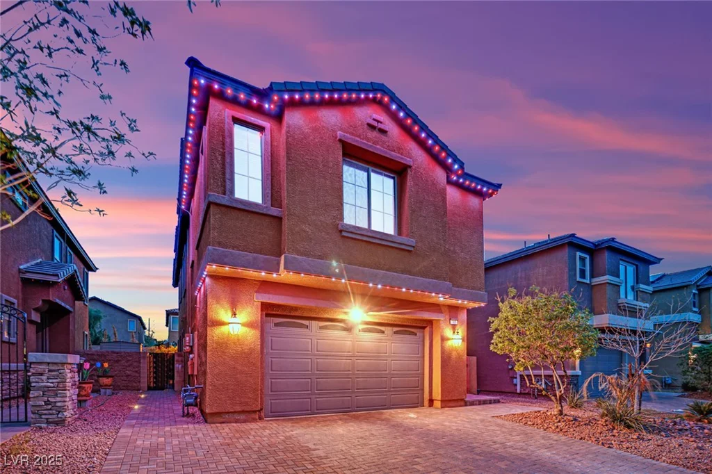 765 Crimson Peak, Henderson, NV 89011
