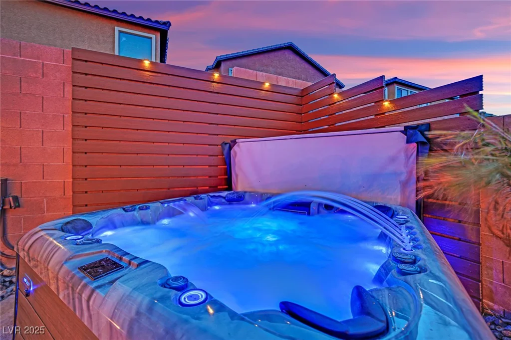 765 Crimson Peak, Henderson, NV 89011