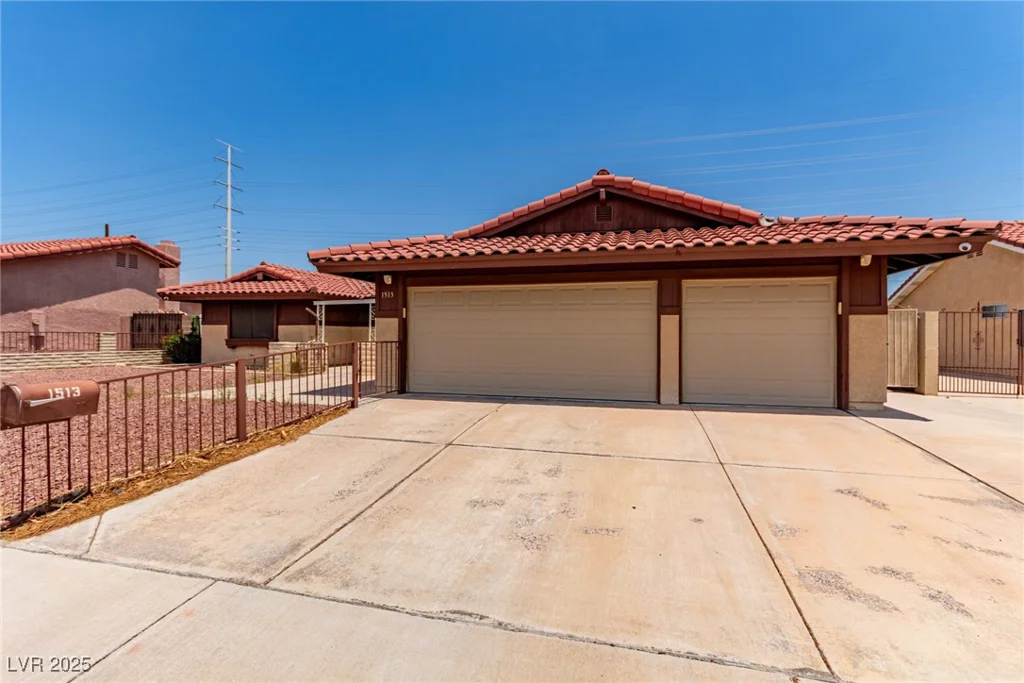 1513 Brocado, Las Vegas, NV 89117
