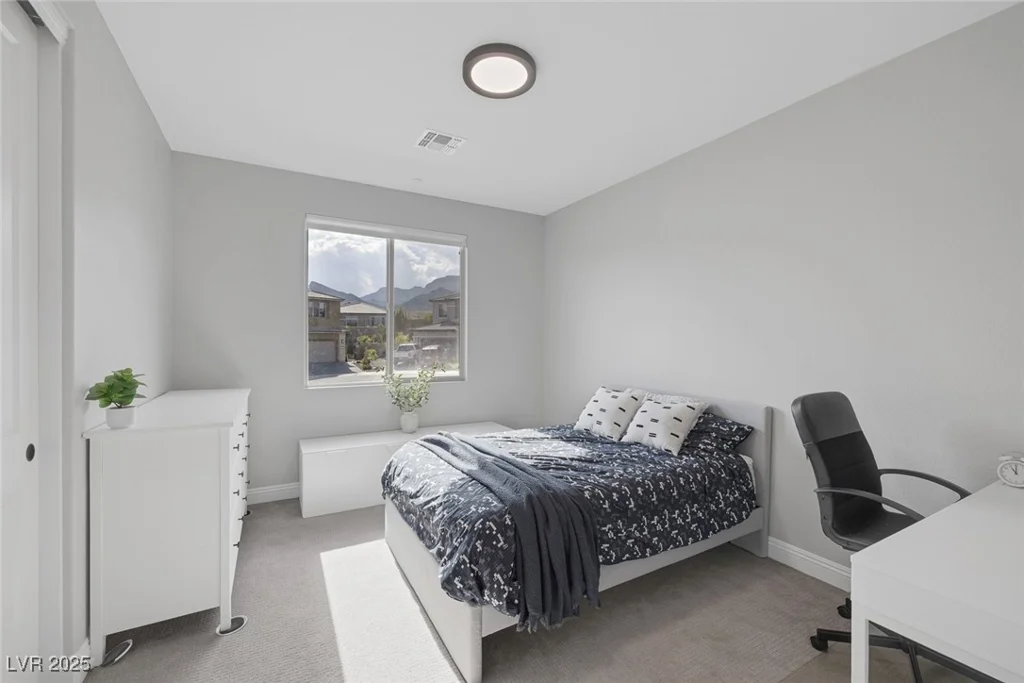 12426 Alpenglow, Las Vegas, NV 89138