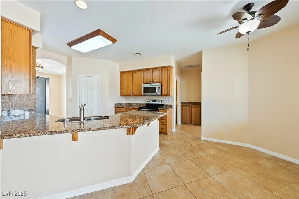 2020 Omaha, Pahrump, NV 89048