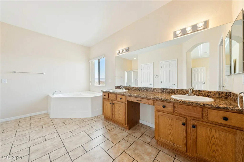 2020 Omaha, Pahrump, NV 89048