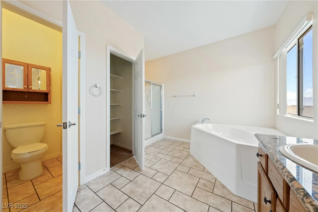 2020 Omaha, Pahrump, NV 89048
