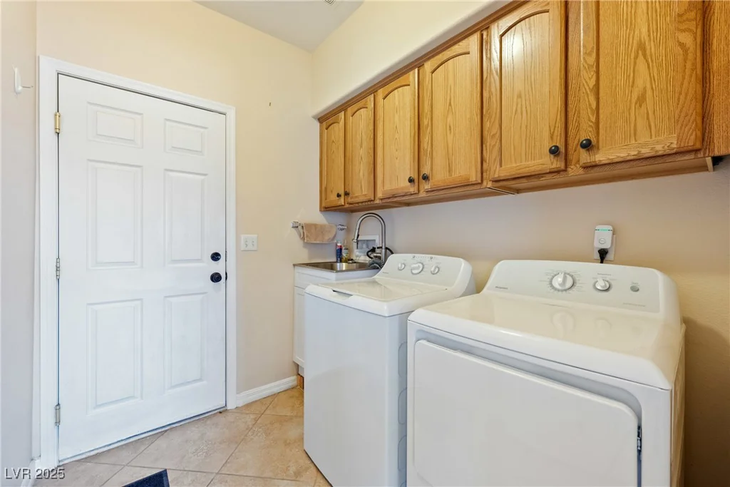 2020 Omaha, Pahrump, NV 89048