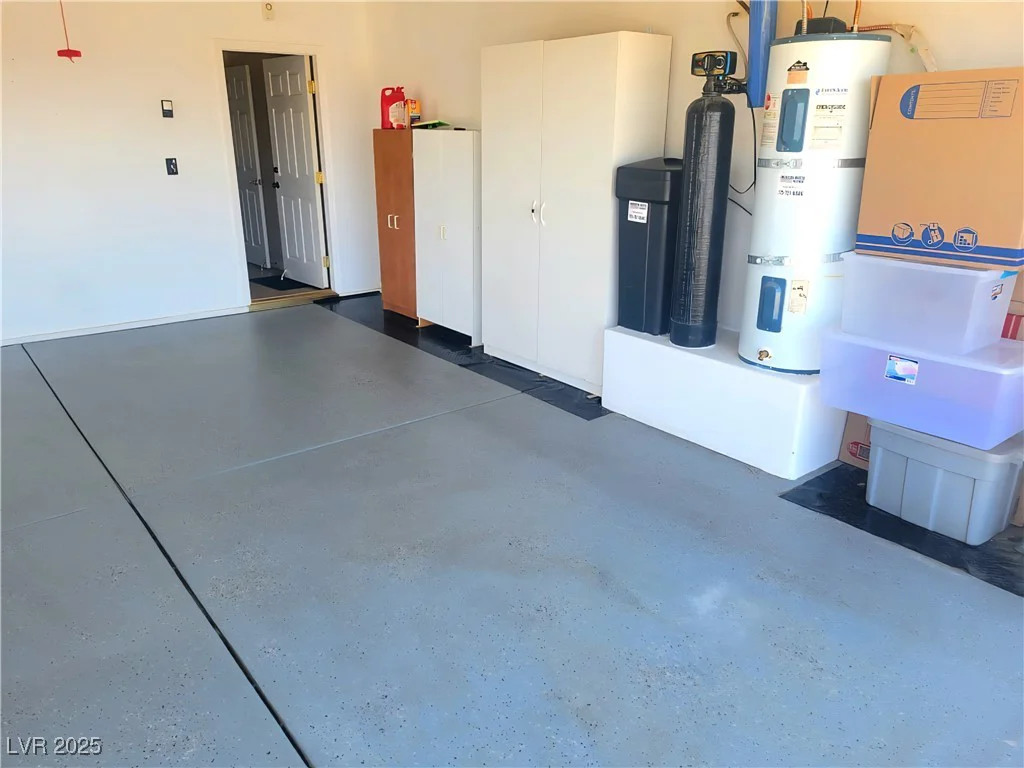 2020 Omaha, Pahrump, NV 89048