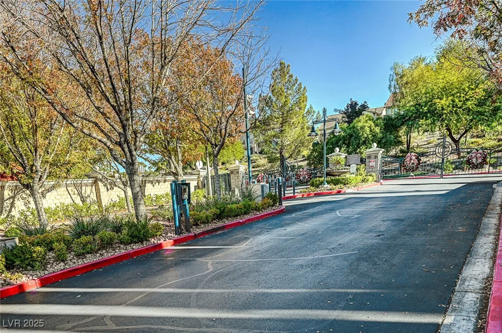 1624 Ravanusa, Henderson, NV 89052