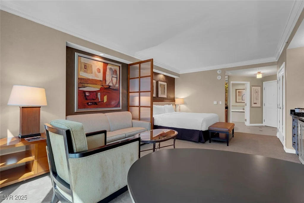 125 HARMON, Las Vegas, NV 89109