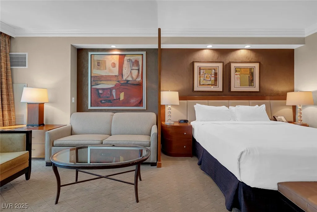 125 HARMON, Las Vegas, NV 89109