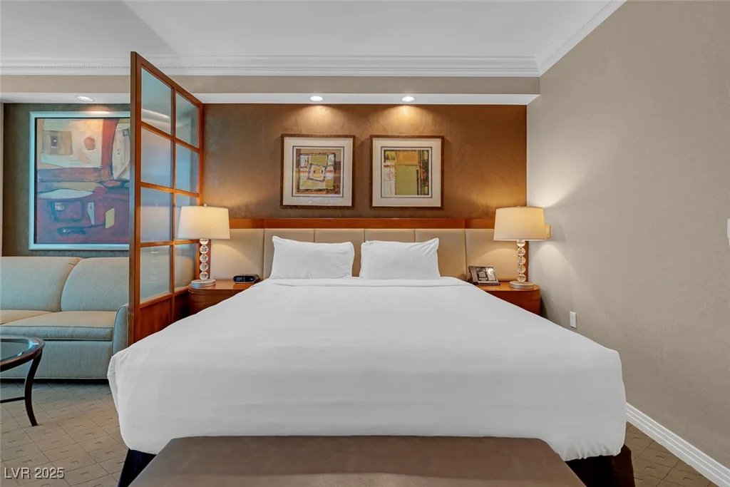 125 HARMON, Las Vegas, NV 89109