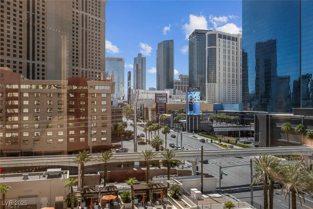 125 HARMON, Las Vegas, NV 89109