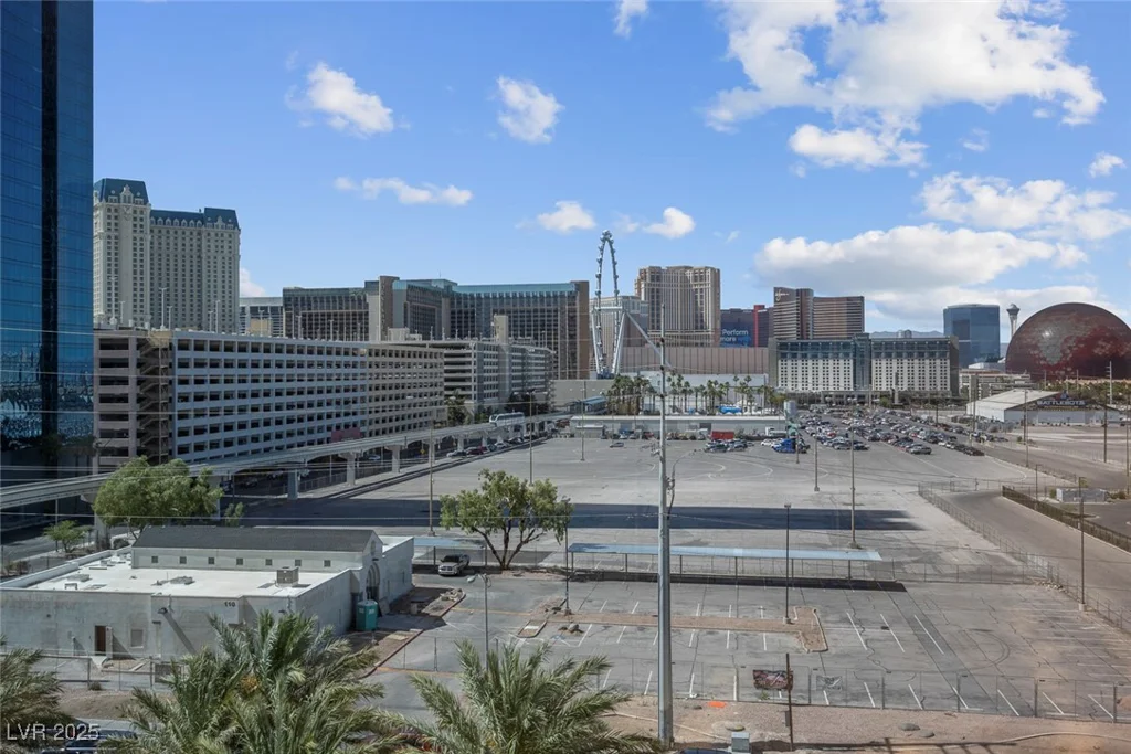 125 HARMON, Las Vegas, NV 89109