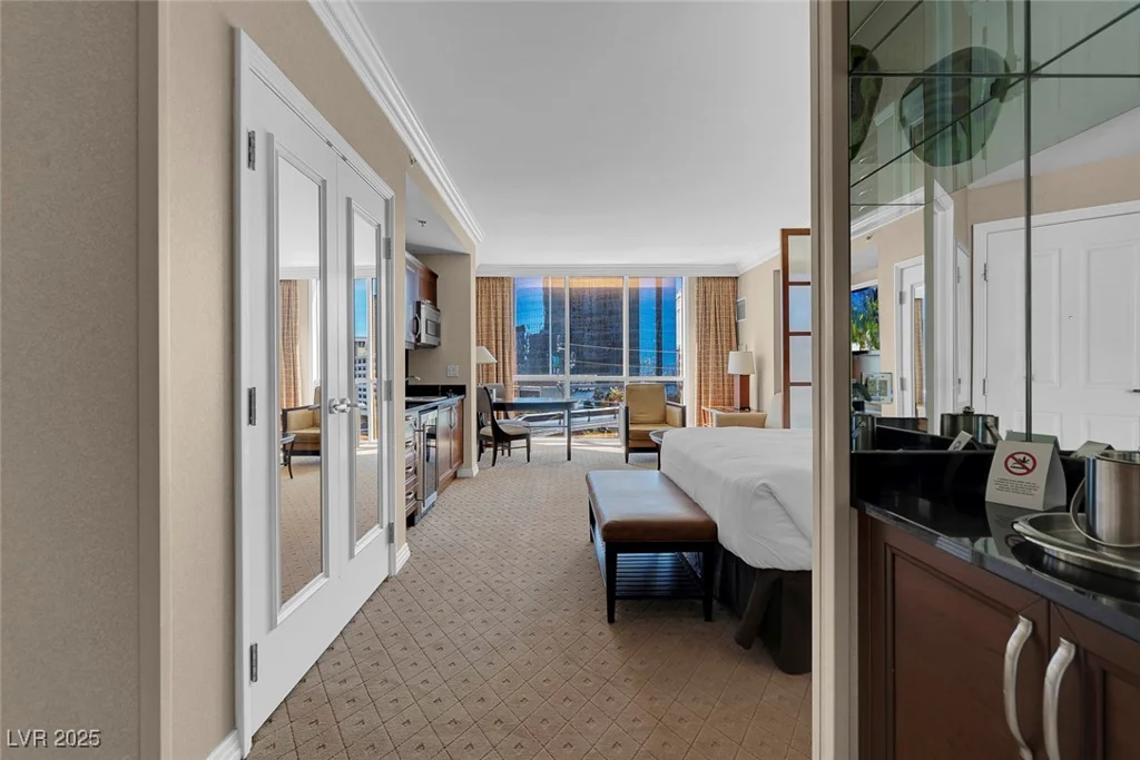 125 HARMON, Las Vegas, NV 89109