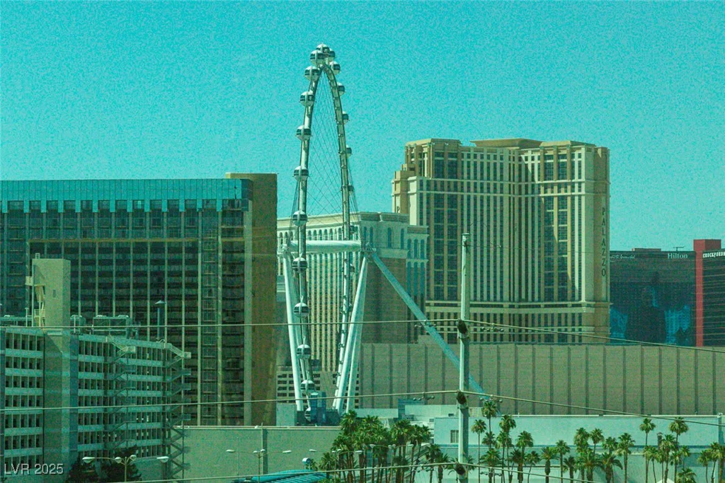 125 HARMON, Las Vegas, NV 89109