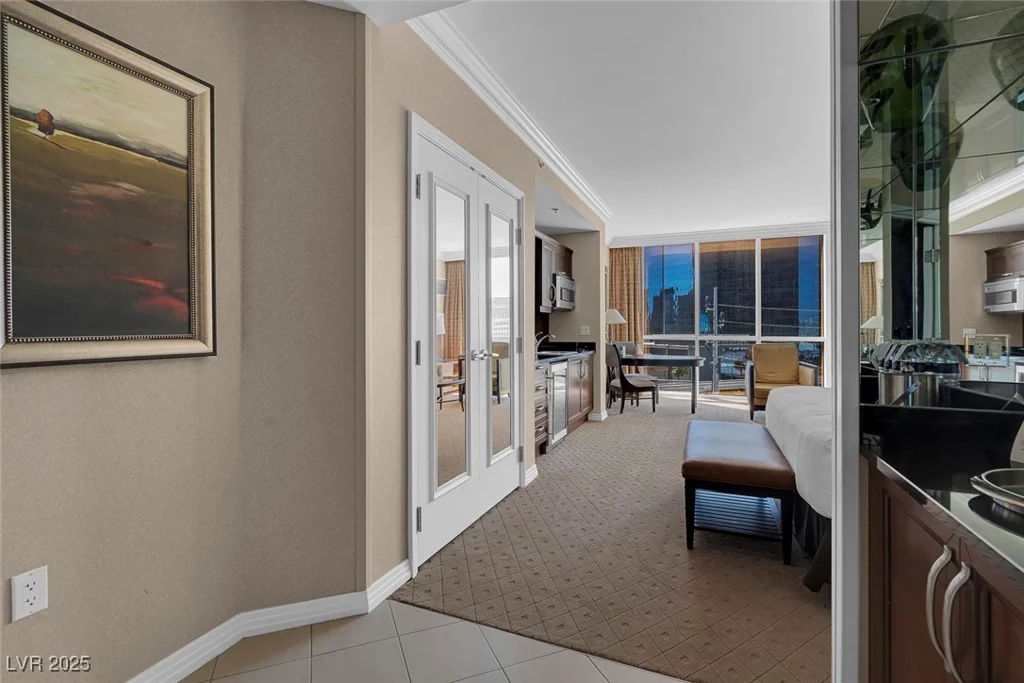 125 HARMON, Las Vegas, NV 89109
