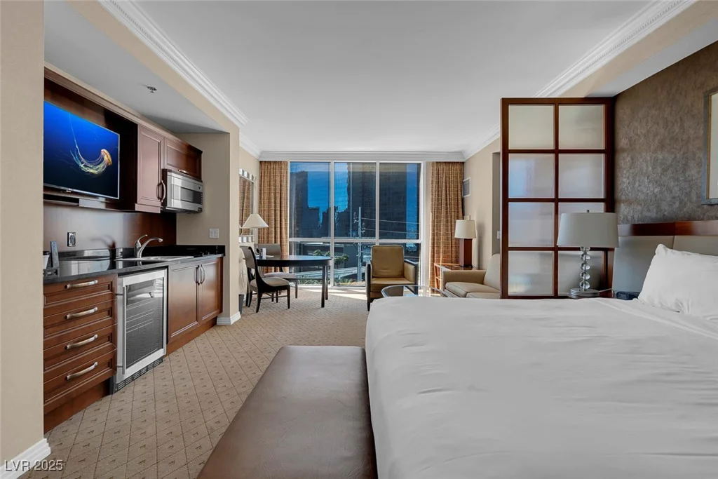 125 HARMON, Las Vegas, NV 89109