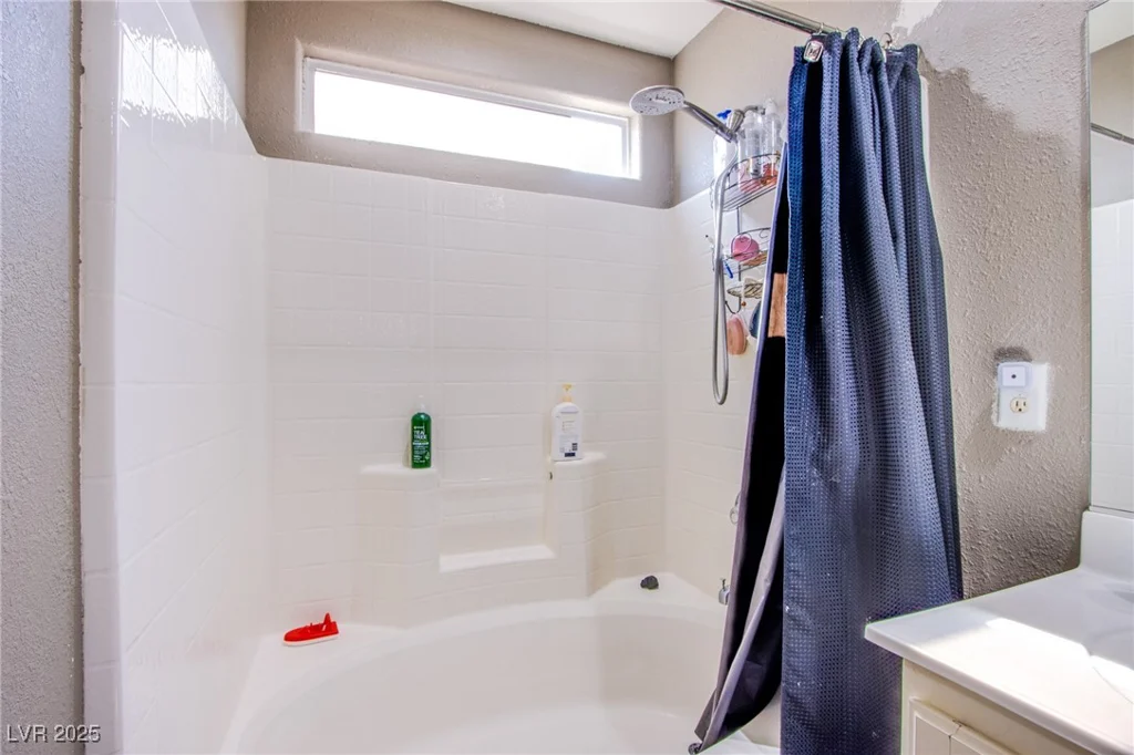 4429 Azure, Las Vegas, NV 89115