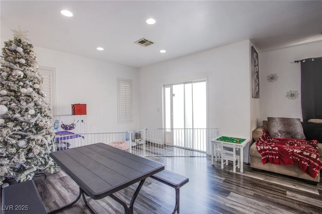 4429 Azure, Las Vegas, NV 89115
